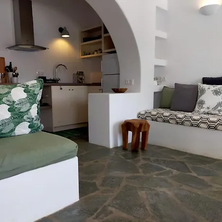 Elegant Houses, 6 Amorgo