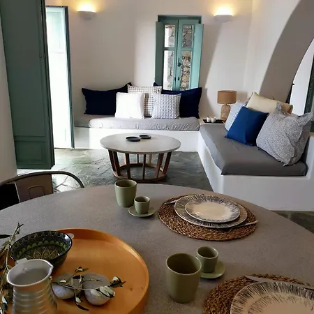 Elegant Houses, 6 וילה אמורגוס