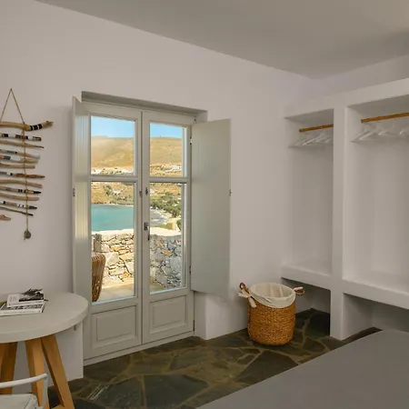 Elegant Houses, 6 Villa Amorgo